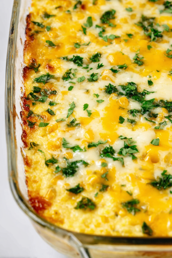 Ein Käsekuchen mit Kartoffeln und Zwiebeln.